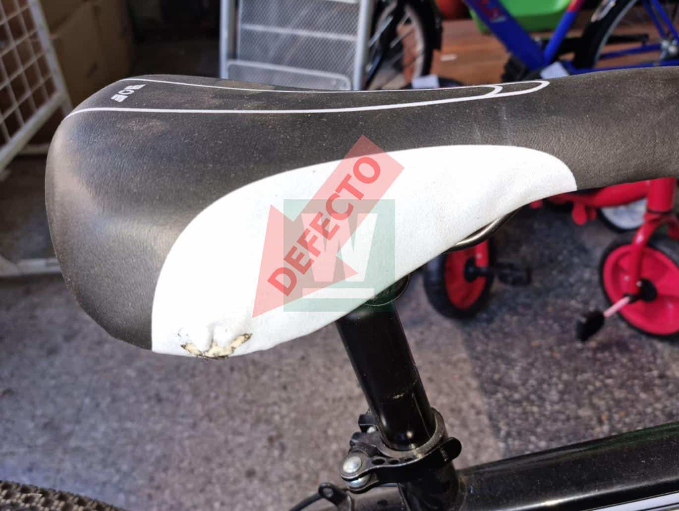 LOTE 19.01 BICICLETA ASIENTO MAL