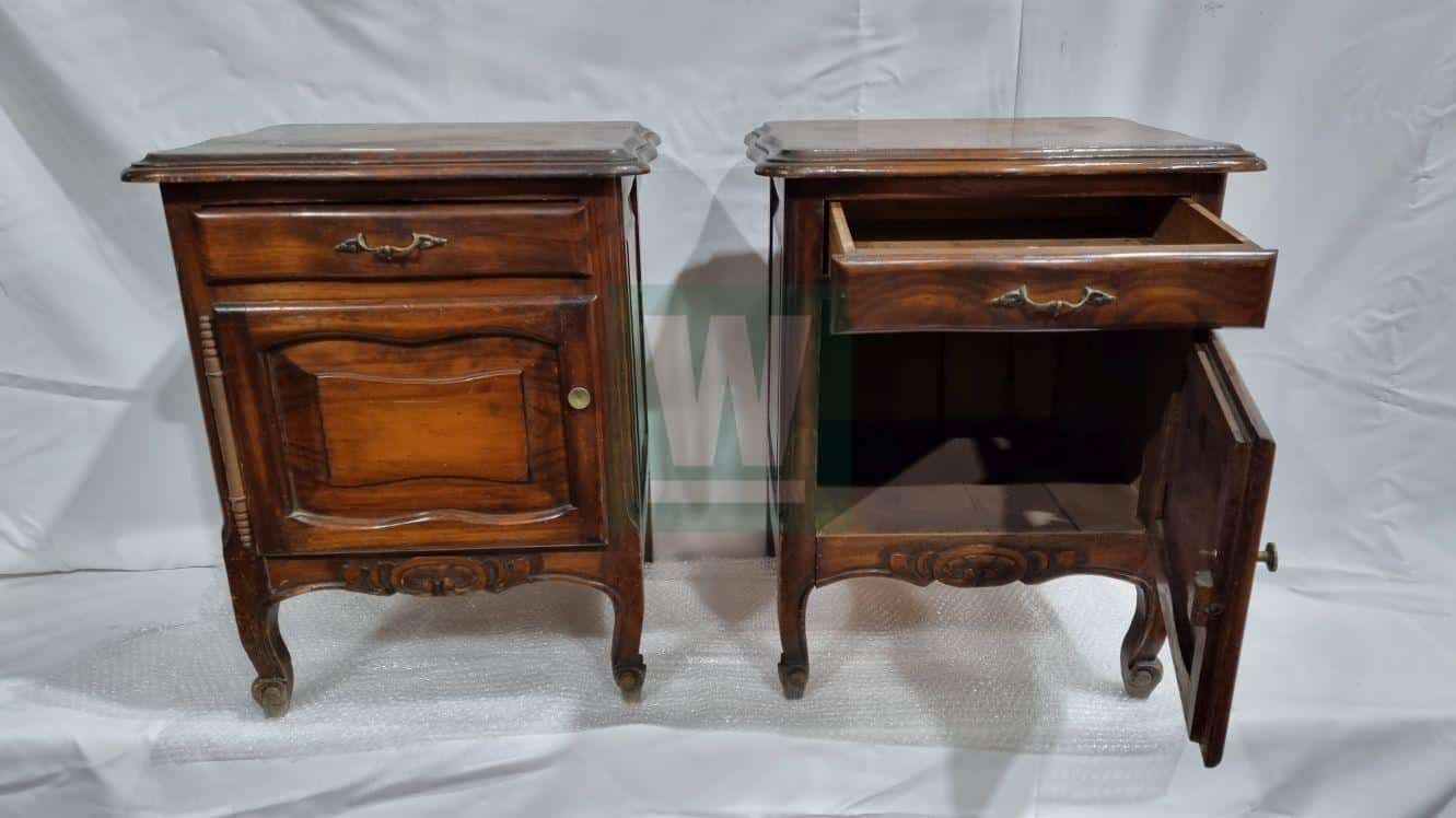 LOTE 017.1 PAR MESITAS